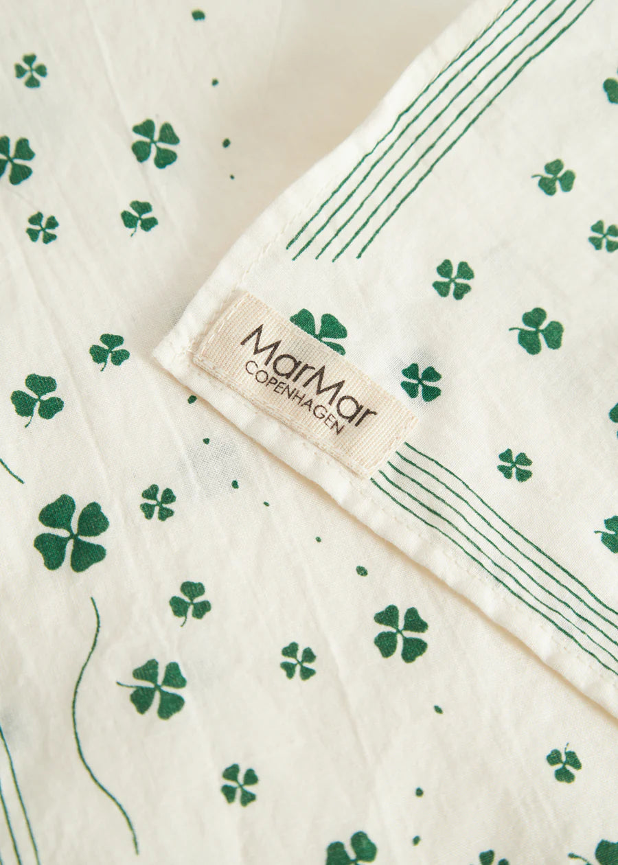 Avi - Scarf, Clover Field
