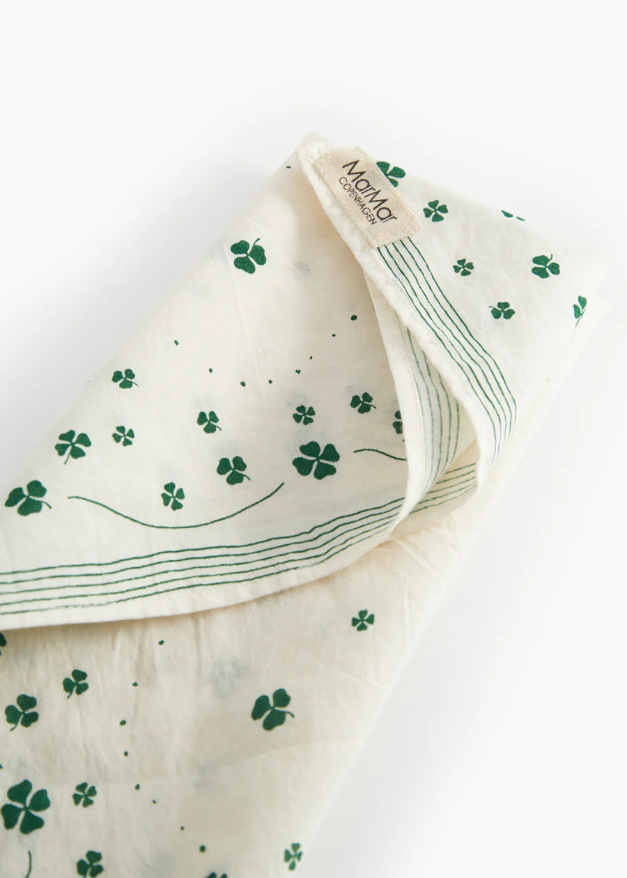 Avi - Scarf, Clover Field