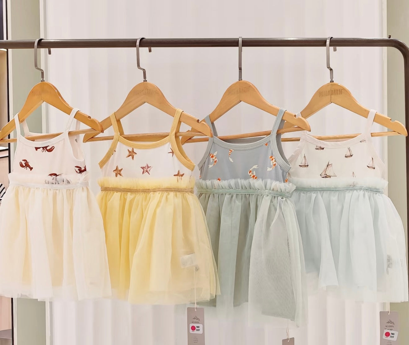 slider image slider_item_b9iCnj